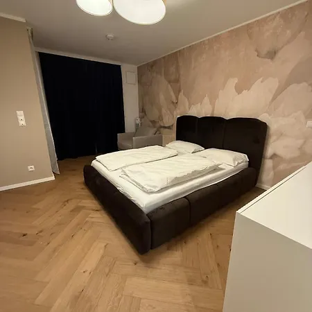 Modern Apartment, Parking And 2 Bathrooms *