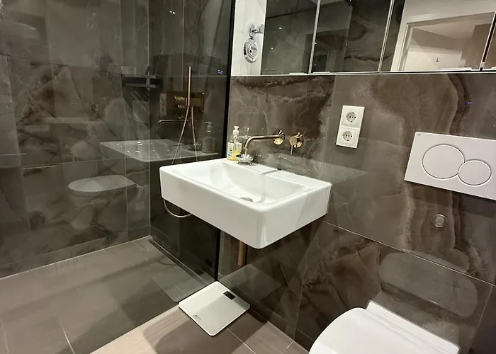 Appartement Modern Apartment, Parking And 2 Bathrooms