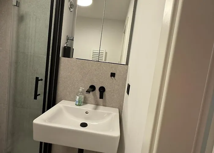 Modern Apartment, Parking And 2 Bathrooms * Garching bei München