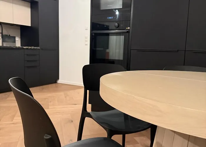 Modern Apartment, Parking And 2 Bathrooms Garching bei München
